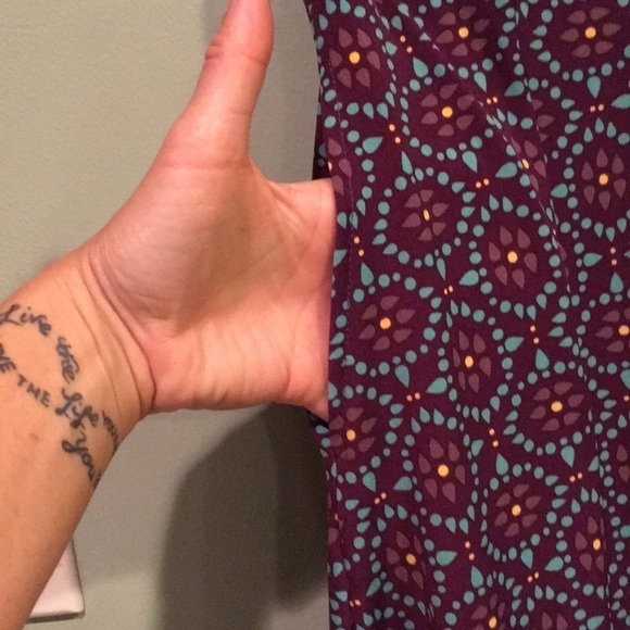 NEW LuLaRoe “Madison” Size S Hidden Pockets Stretchy A-Line Skater Full Skirt - Picture 2 of 8